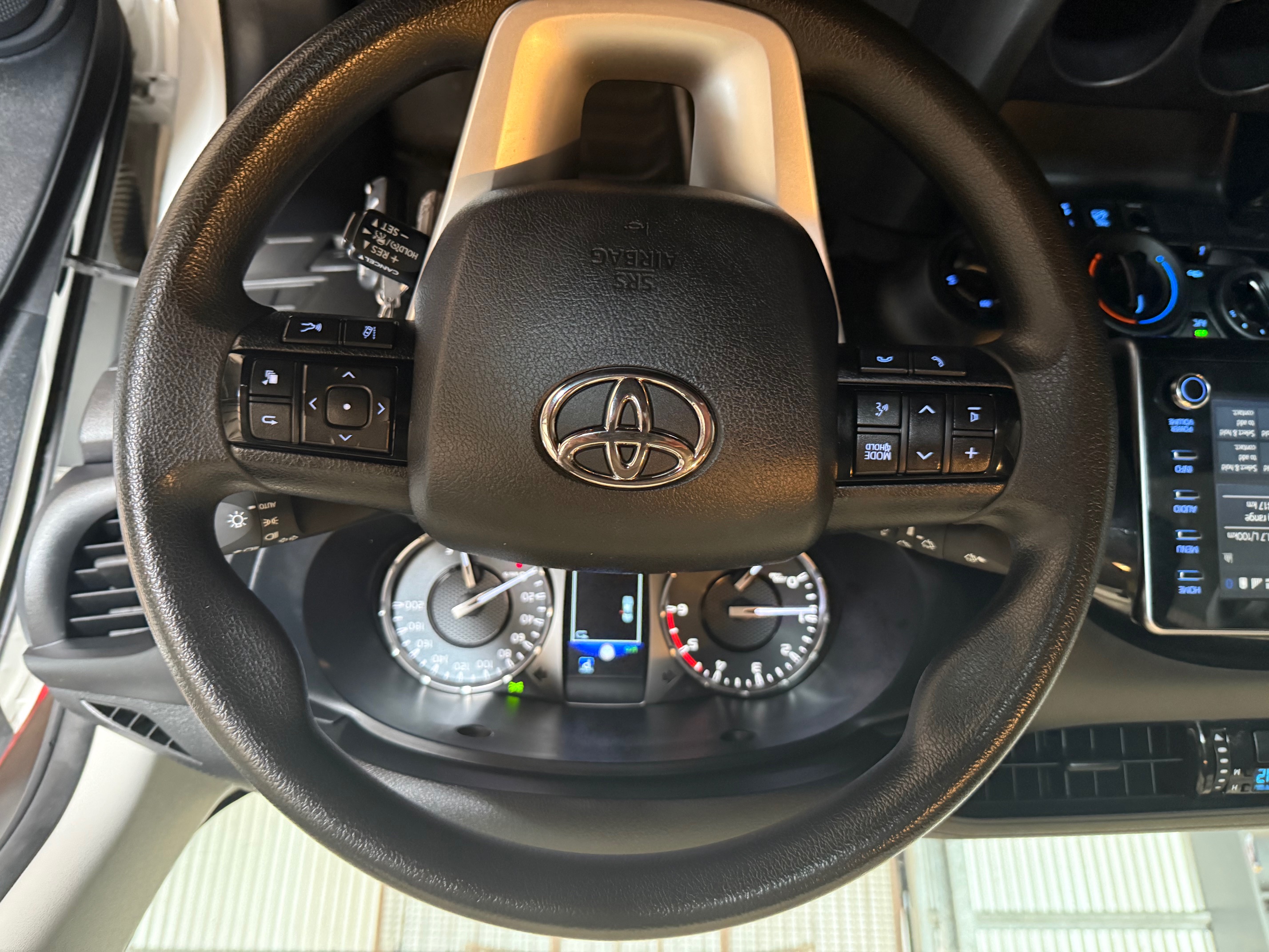 HILUX 6